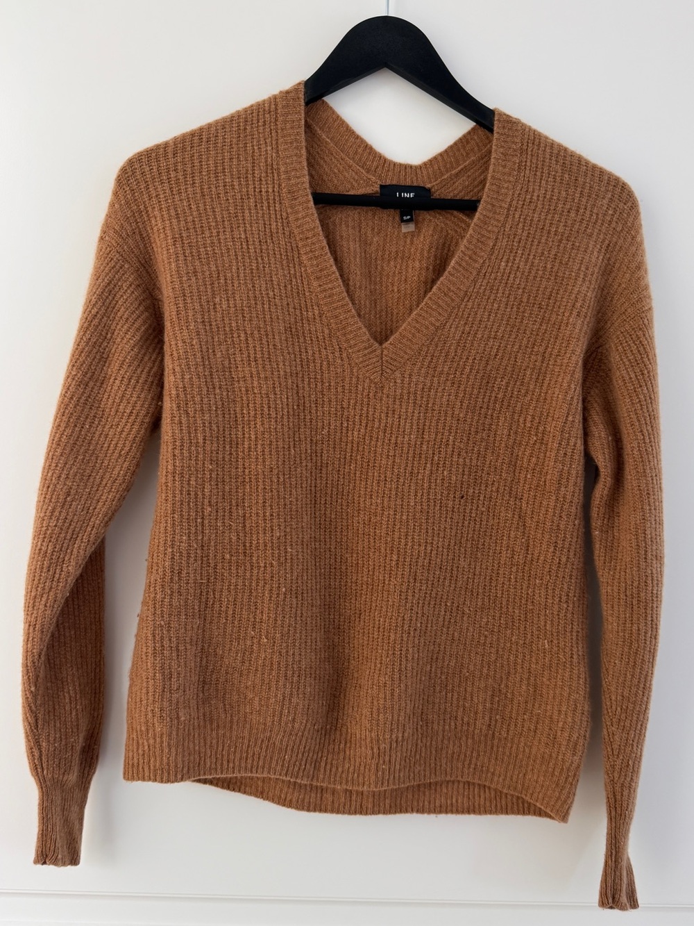 LINE 100% Cashmere Camel Ribbed V-Neck Sweater XS Soft Luxury Knit
